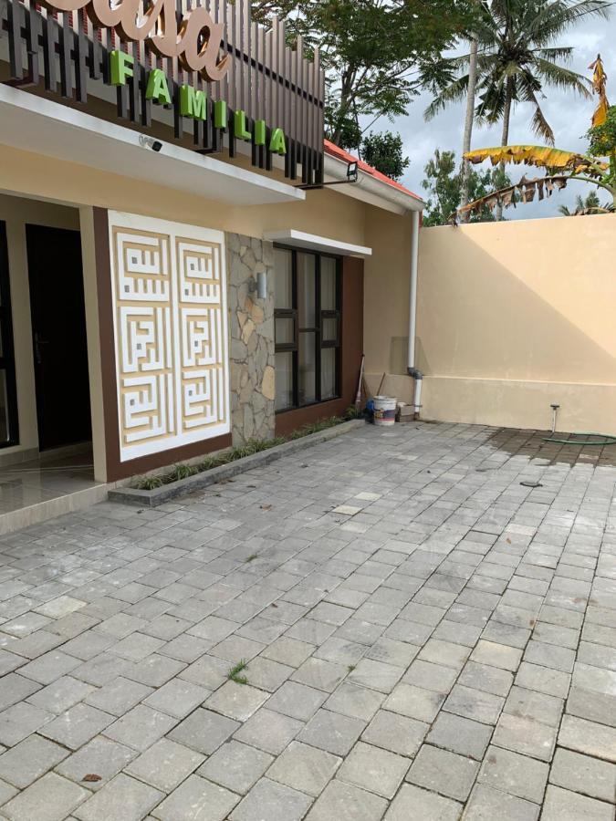Апартаменты Casa Familia Syariah Слеман Экстерьер фото